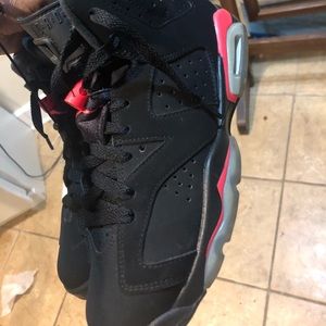 Size 7y Jordan 6s.